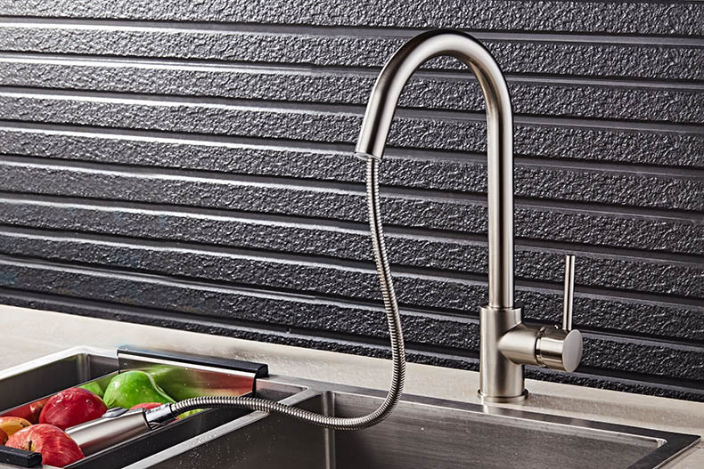 Luna Goose Neck Kitchen Sink Faucet With Pull Out Sprayer In Brushed Nickel Finish