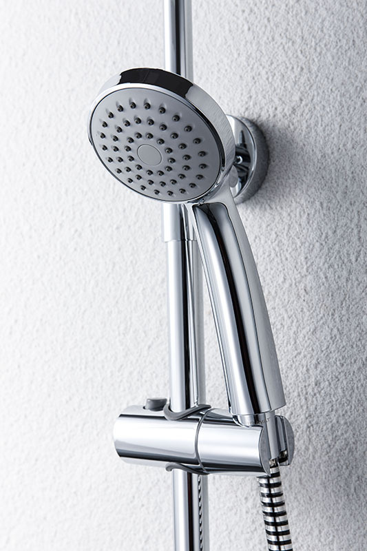 Bath-Faucet-With-Slide-Bar-Polished-Chrome-Wall