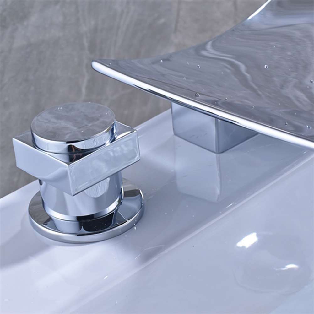 Two-Handle-Desk-Mount-Bathroom-Tub-Faucet-Chrome
